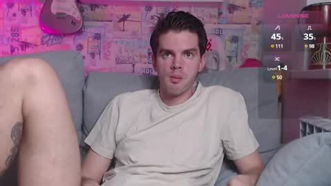 Snapshot of oxmikexo chatting on 02.02.25 Mike online show from 02.02.25