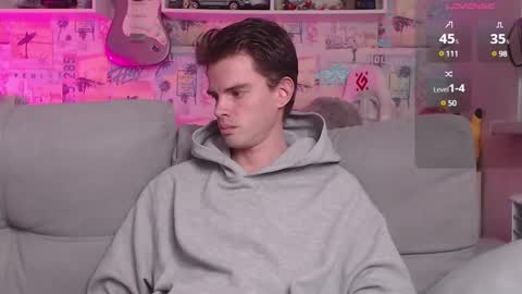 Snapshot of oxmikexo chatting on 02.09.25 Mike online show from 02.09.25