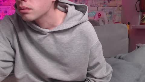 Snapshot of oxmikexo chatting on 02.26.25 Mike online show from 02.26.25