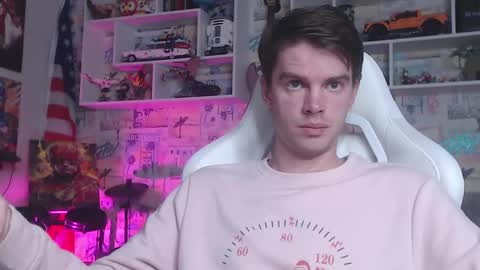 Snapshot of oxmikexo chatting on 02.27.25 Mike online show from 02.27.25