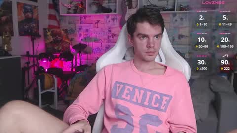 Snapshot of oxmikexo chatting on 02.28.25 Mike online show from 02.28.25