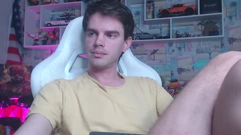 Snapshot of oxmikexo chatting on 03.05.25 Mike online show from 03.05.25