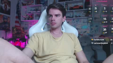 Snapshot of oxmikexo chatting on 03.05.25 Mike online show from 03.05.25