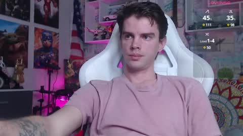 Snapshot of oxmikexo chatting on 03.06.25 Mike online show from 03.06.25