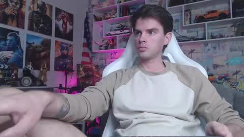 Snapshot of oxmikexo chatting on 03.08.25 Mike online show from 03.08.25