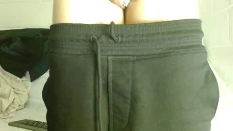 Snapshot of oxxy_jean chatting on 12.10.24 Jeannifer online show from 12.10.24