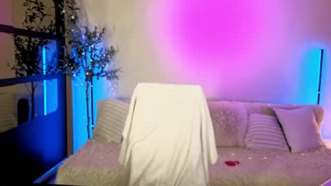 Oxy Foxie online show from 03.29.26