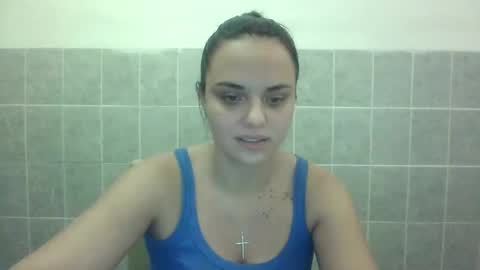 Snapshot of oxy_foxyx chatting on 12.16.24 oxy_foxyx online show from 12.16.24