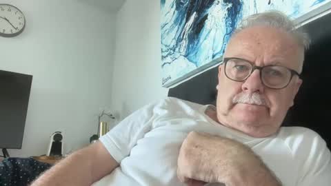 ozhairybearxxxx online show from 12.19.24