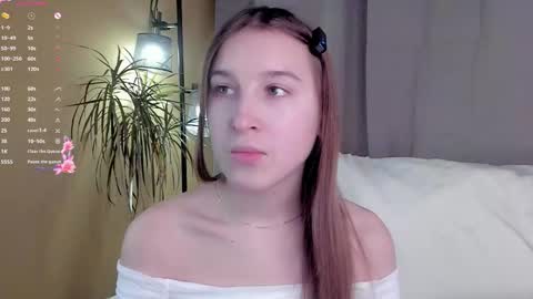 Snapshot of oziecarmona chatting on 11.30.25 Caroline or just Lina online show from 11.30.25