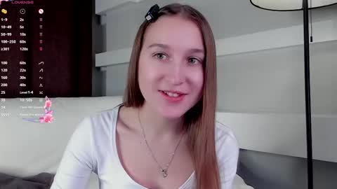 Snapshot of oziecarmona chatting on 12.03.25 Caroline or just Lina online show from 12.03.25