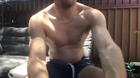 Hrny aussie surfer online show from 11.23.25