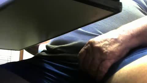 ozzienuts21153 online show from 02.24.26