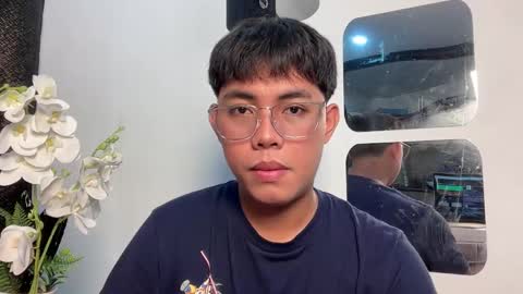 Snapshot of p1noytwink_ chatting on 09.23.25 Terrence online show from 09.23.25