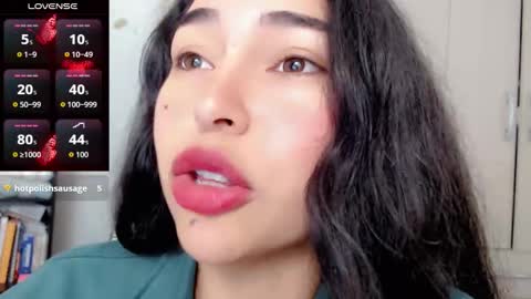 Snapshot of p_o_l_e_t_t chatting on 11.04.25 Jane online show from 11.04.25