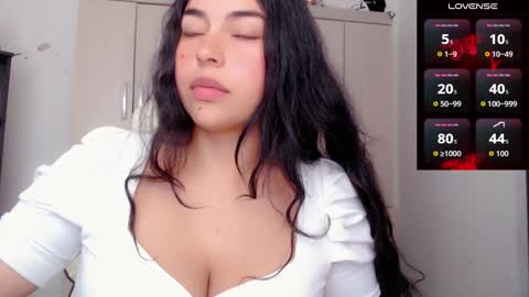 Snapshot of p_o_l_e_t_t chatting on 11.24.25 Jane online show from 11.24.25