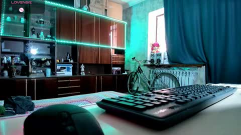 Ella online show from 02.16.25