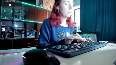 Ella online show from 03.08.25