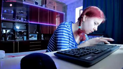 Ella online show from 03.09.25