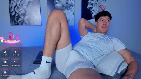 Snapshot of pablocast__ chatting on 11.23.25 Pablo online show from 11.23.25