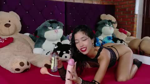 Miss Salome online show from 11.05.25