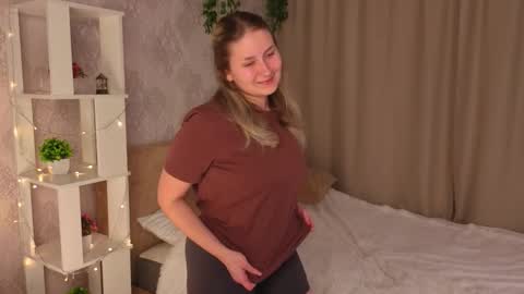 Snapshot of pagecupps chatting on 12.17.25 Betty online show from 12.17.25