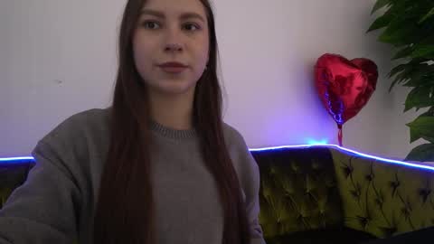 Snapshot of paigeprado chatting on 02.19.25 Paige online show from 02.19.25