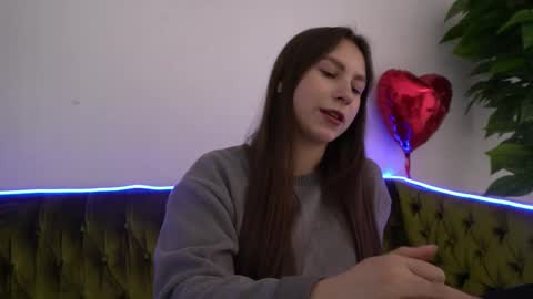 Snapshot of paigeprado chatting on 02.19.25 Paige online show from 02.19.25