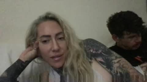 Snapshot of paigesixx_charlievicious chatting on 10.22.25 paigesixx_charlievicious online show from 10.22.25