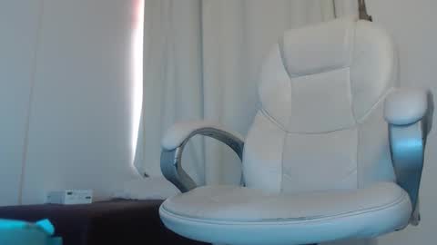 paiper online show from 10.12.25