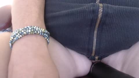 paiperhalliwey online show from 04.15.26