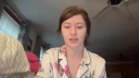 Snapshot of paisleysnowxo chatting on 10.30.25 paisleysnowxo online show from 10.30.25