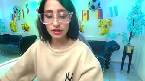 Snapshot of palmer__foxx chatting on 06.27.26 Palmer online show from 06.27.26