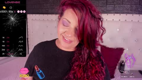 Snapshot of pamela_dimantis_ chatting on 01.05.25 Pamela online show from 01.05.25