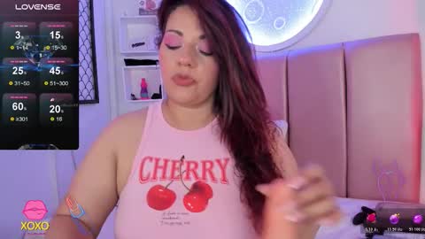 Snapshot of pamela_dimantis_ chatting on 10.27.25 Pamela online show from 10.27.25