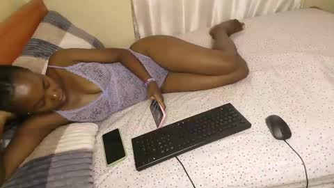 Snapshot of pamelacreed7 chatting on 03.09.25 pamela online show from 03.09.25