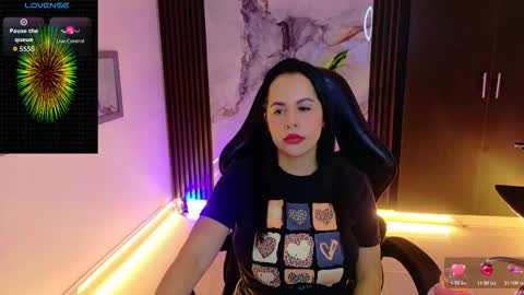 Paola online show from 11.26.25