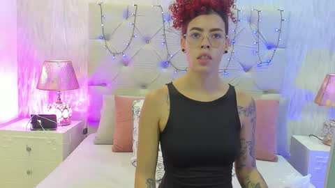 Snapshot of pamelamiler_ chatting on 10.30.25 TELL ME PAMELLA AND GIVE ME A GOOD GRADE ITS IMPORTANT online show from 10.30.25