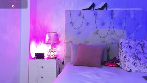 Snapshot of pamelamiler_ chatting on 12.02.25 TELL ME PAMELLA AND GIVE ME A GOOD GRADE ITS IMPORTANT online show from 12.02.25