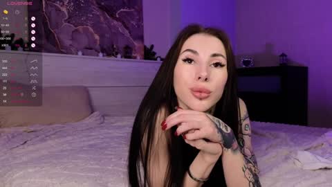 Snapshot of pamelaryant chatting on 02.01.25 Diana online show from 02.01.25