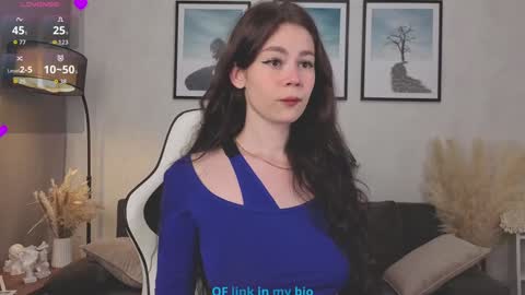 Snapshot of pamelaryant chatting on 10.17.25 Diana online show from 10.17.25