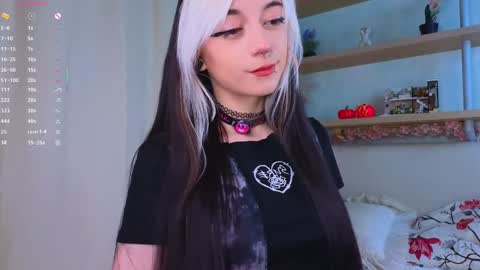 Snapshot of pamelaryant chatting on 10.25.25 Diana online show from 10.25.25