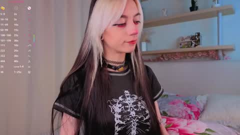 Snapshot of pamelaryant chatting on 11.11.25 Diana online show from 11.11.25