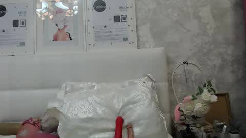 Snapshot of pamella_007 chatting on 11.05.25 Pamella online show from 11.05.25