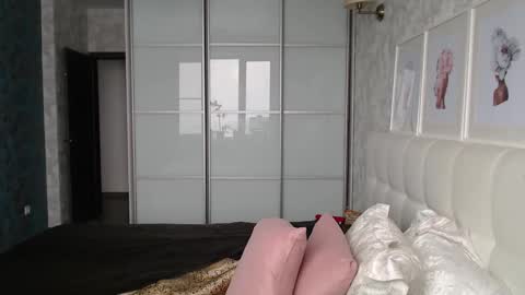 Snapshot of pamella_007 chatting on 11.13.25 Pamella online show from 11.13.25