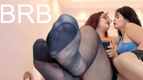 Snapshot of pandora__foster chatting on 02.12.25 Pandora online show from 02.12.25