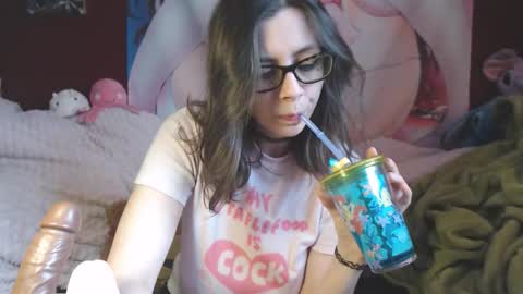 Snapshot of pandora_allsorts chatting on 10.21.25 pandora-allsorts online show from 10.21.25