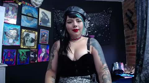       online show from 03.12.25