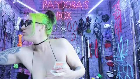 PandoraNez online show from 02.10.25