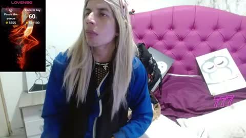 Snapshot of pantera_white chatting on 06.18.26 pantera_white online show from 06.18.26